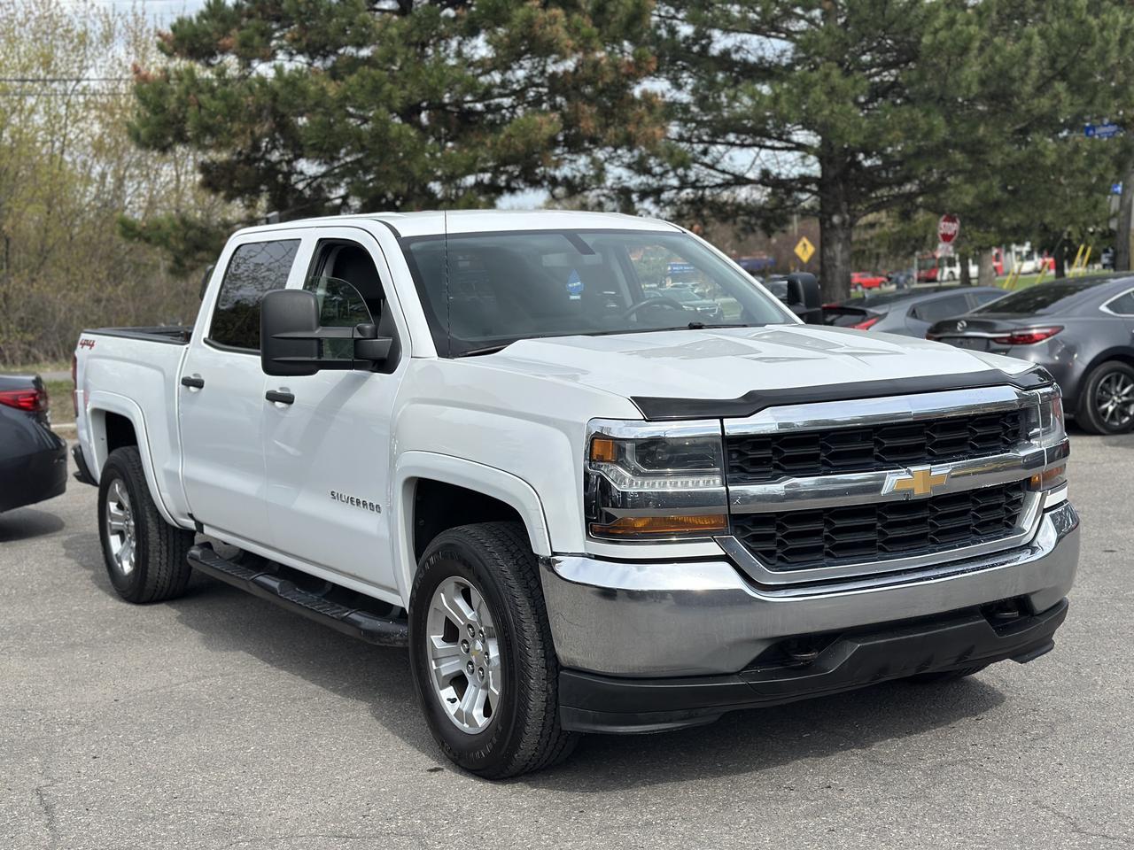2018 Chevrolet Silverado 1500 5.3L V8  CREWCAB 4X4**NEW SHOCKS ALL AROUND** Photo