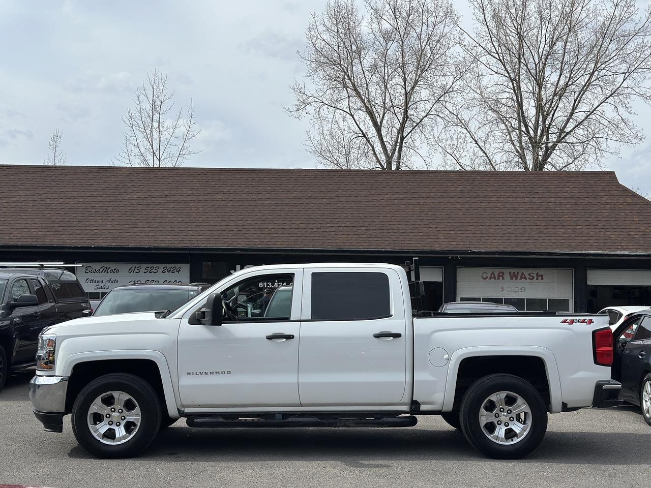 2018 Chevrolet Silverado 1500 5.3L V8  CREWCAB 4X4**NEW SHOCKS ALL AROUND** Photo