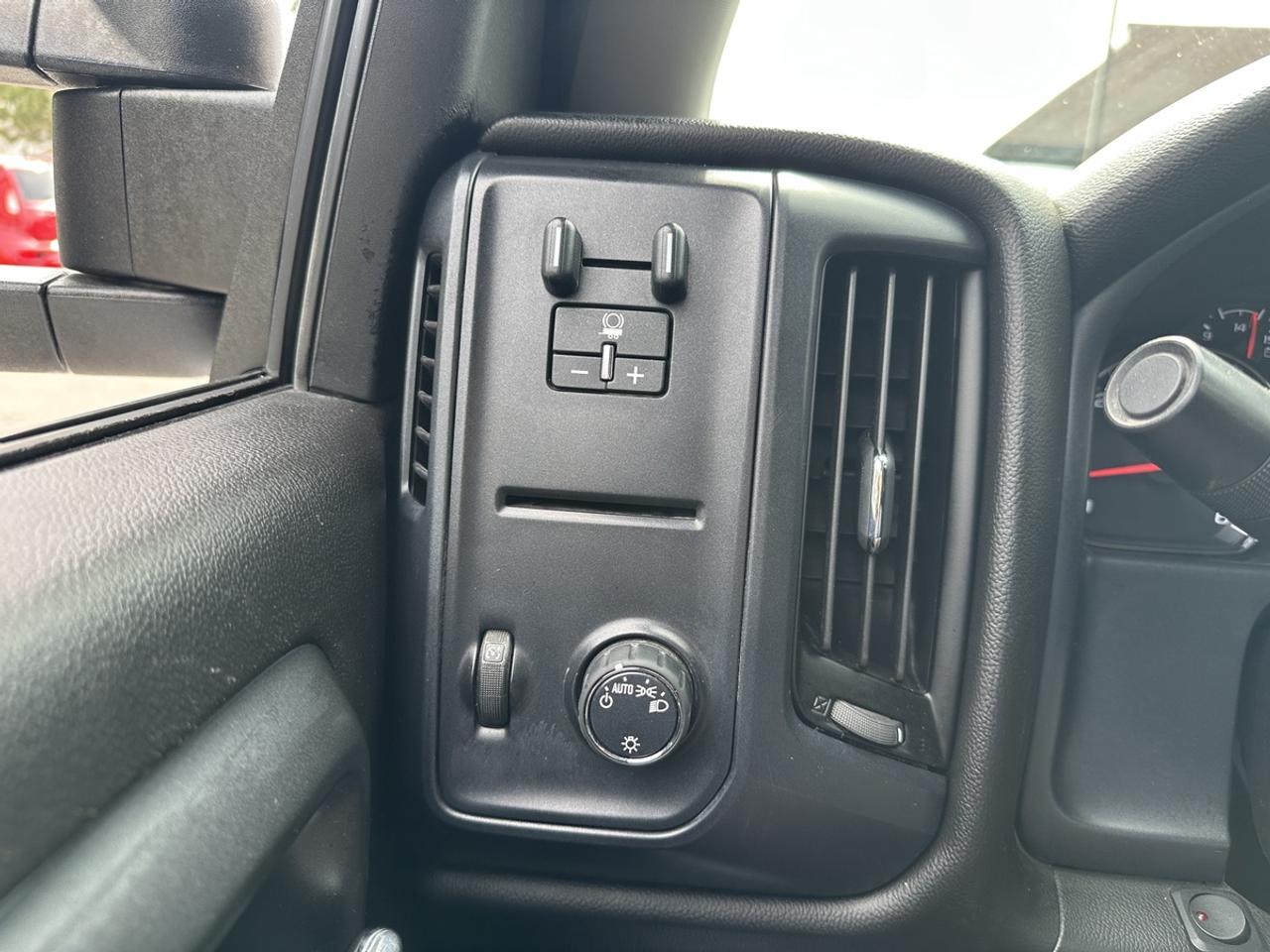 2018 Chevrolet Silverado 1500 LS **CREWCAB**4X4**NEW SHOCKS** Photo