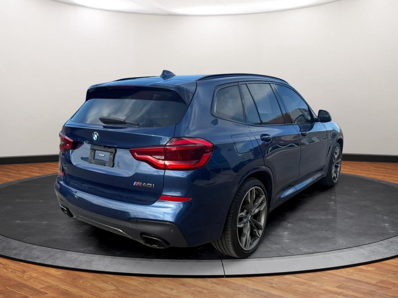 2019 BMW X3 M40i Photo2