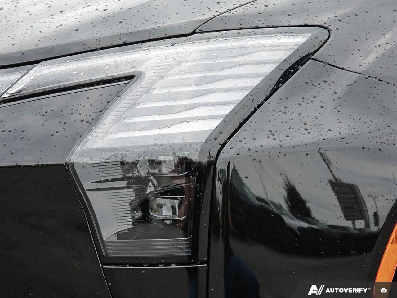 2027 Chrysler Pacifica Select Front-Wheel Drive Passenger Van Photo