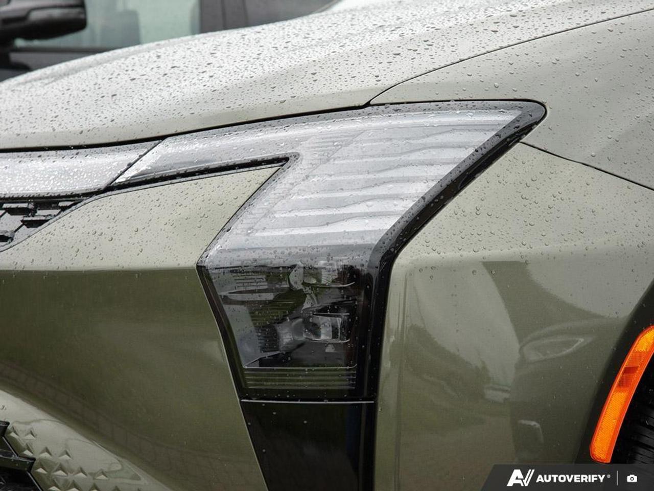 2027 Chrysler Pacifica Select Front-Wheel Drive Passenger Van Photo