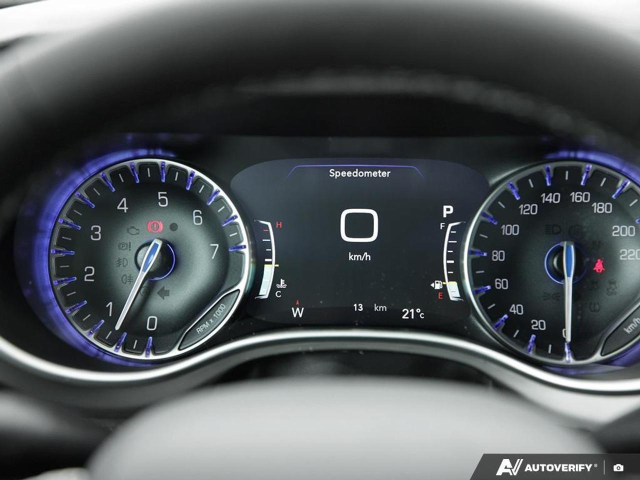 2027 Chrysler Pacifica Select Front-Wheel Drive Passenger Van Photo