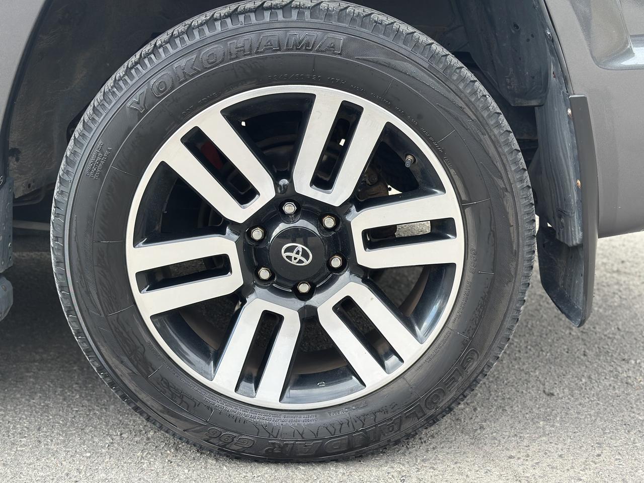 2016 Toyota 4Runner SR5 Photo
