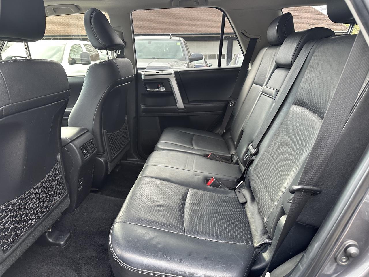 2016 Toyota 4Runner SR5 Photo