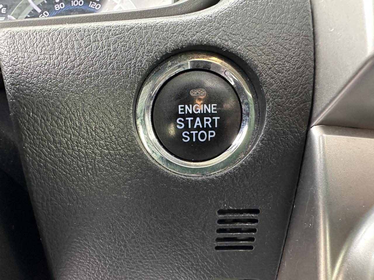 2016 Toyota 4Runner SR5 Photo