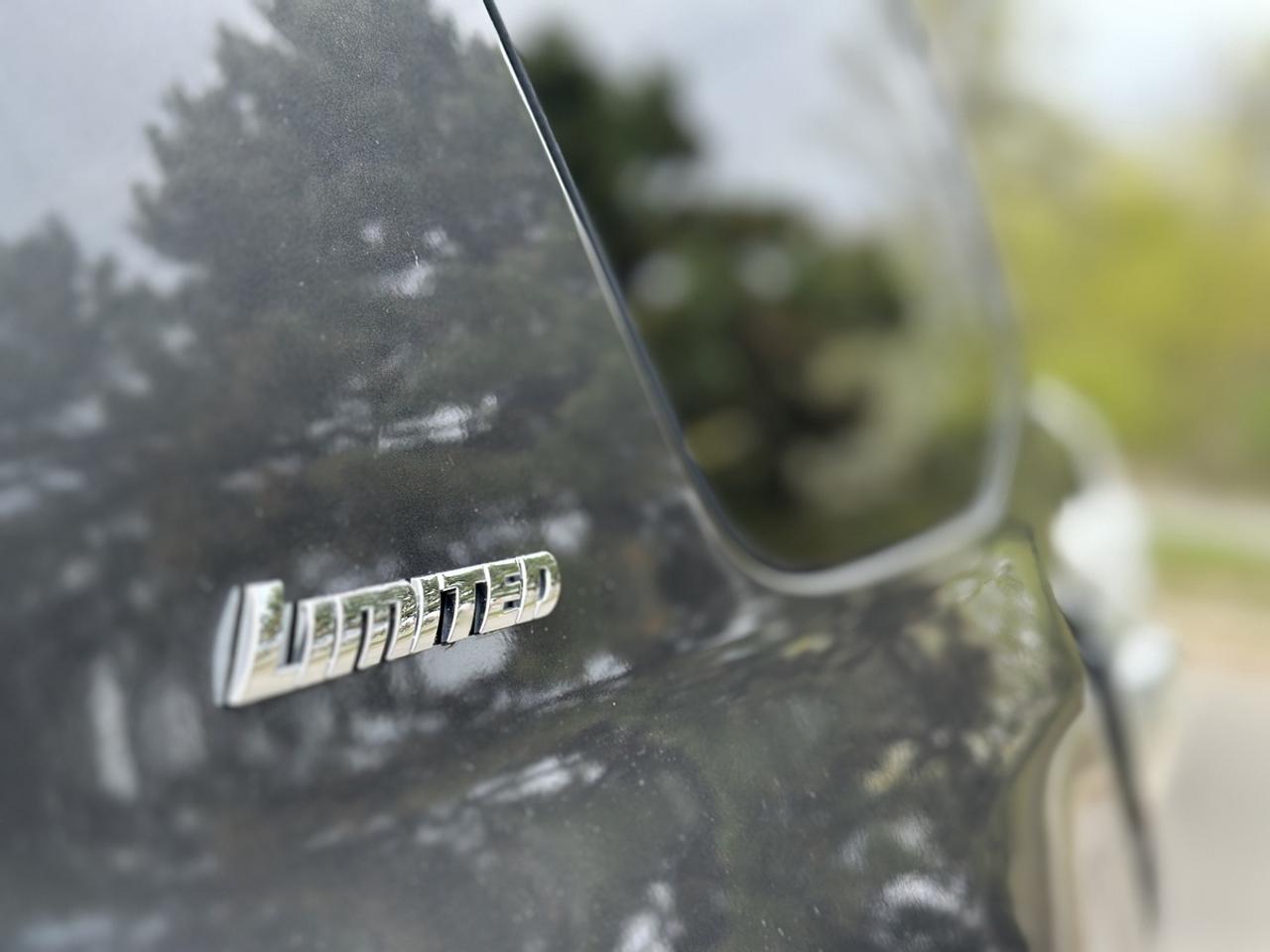 2016 Toyota 4Runner Limited Photo
