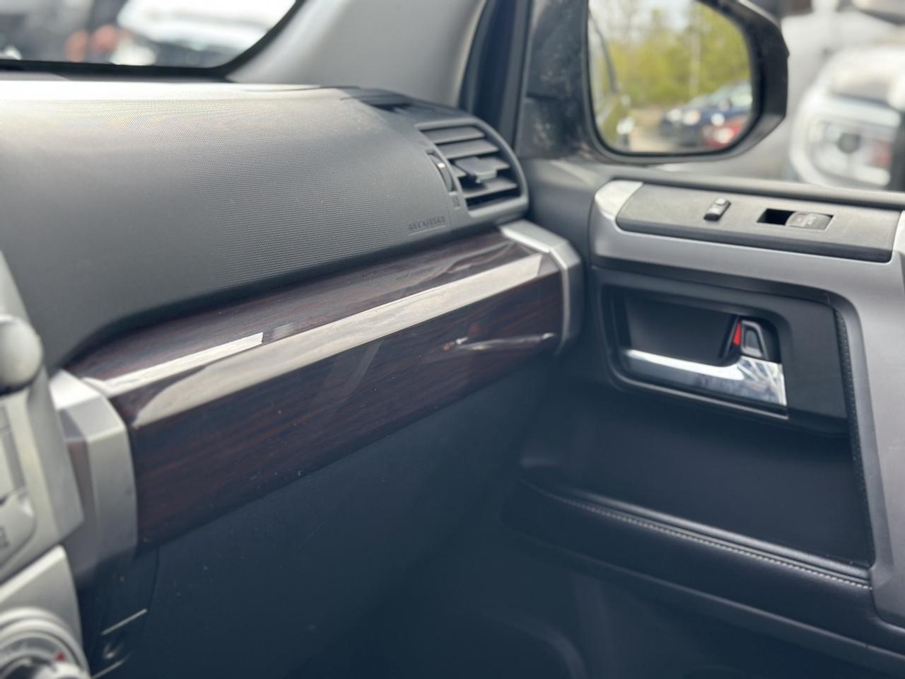 2016 Toyota 4Runner Limited Photo