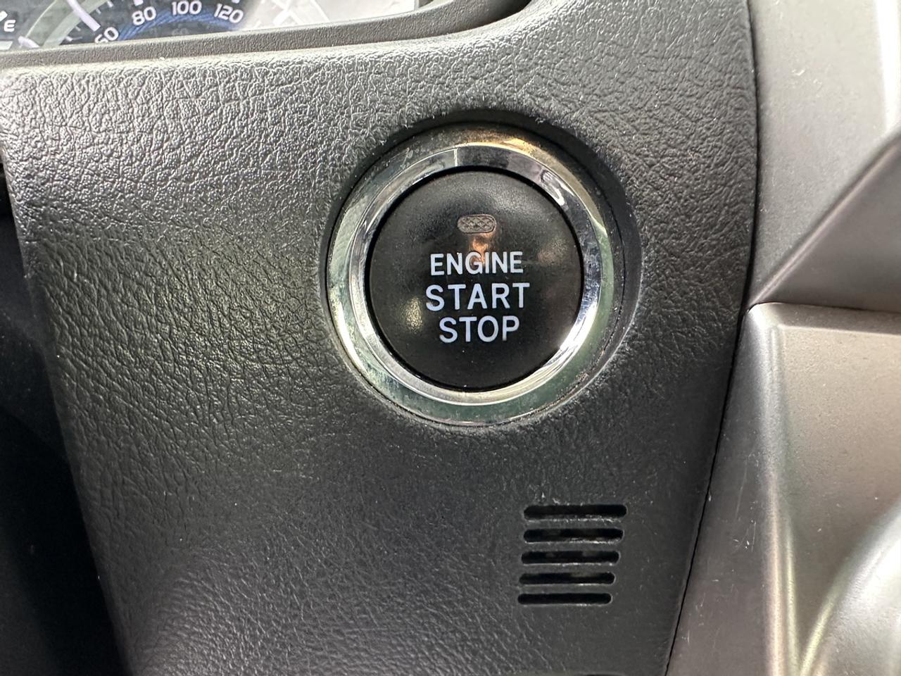2016 Toyota 4Runner Limited Photo