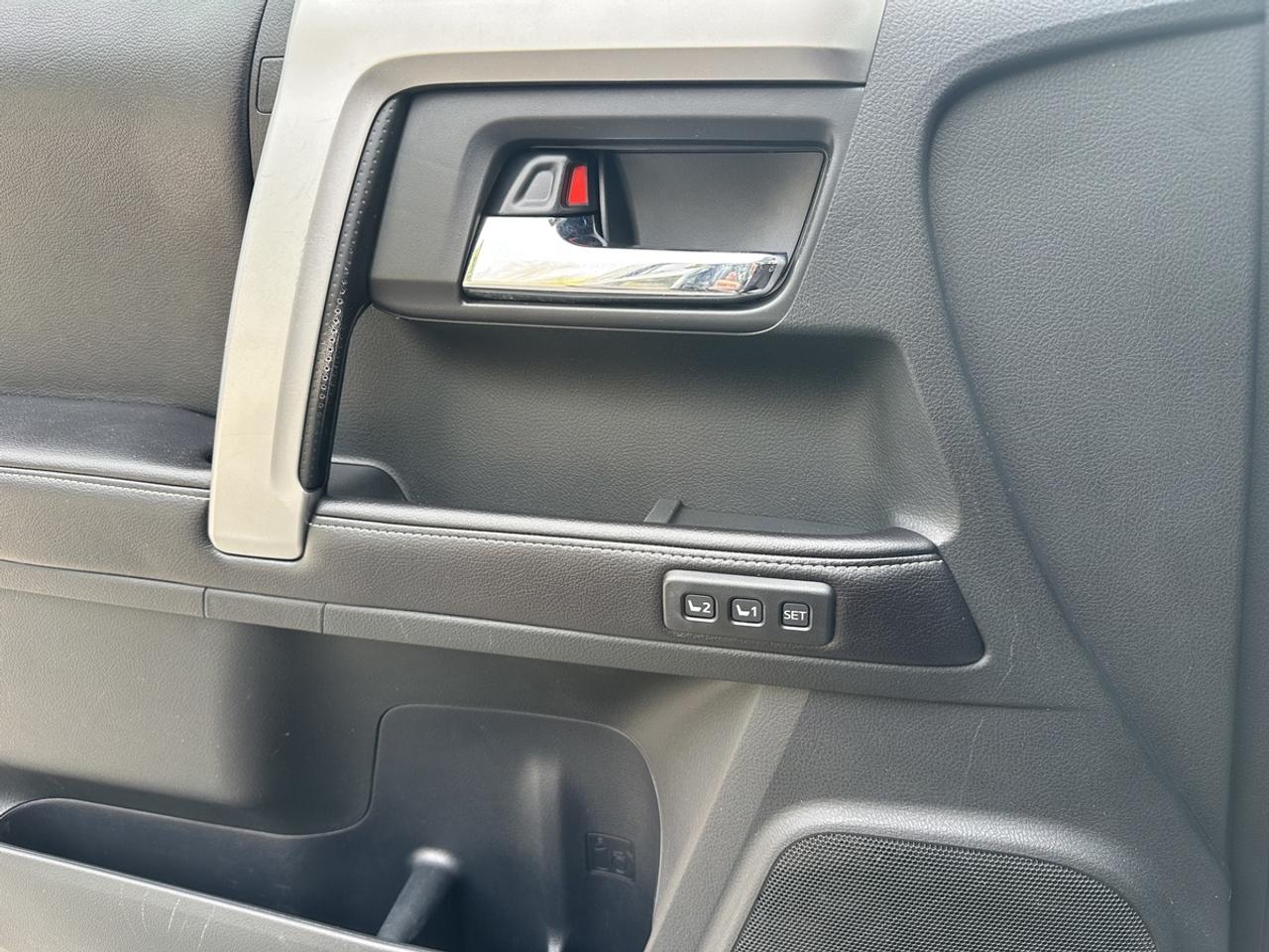 2016 Toyota 4Runner Limited Photo
