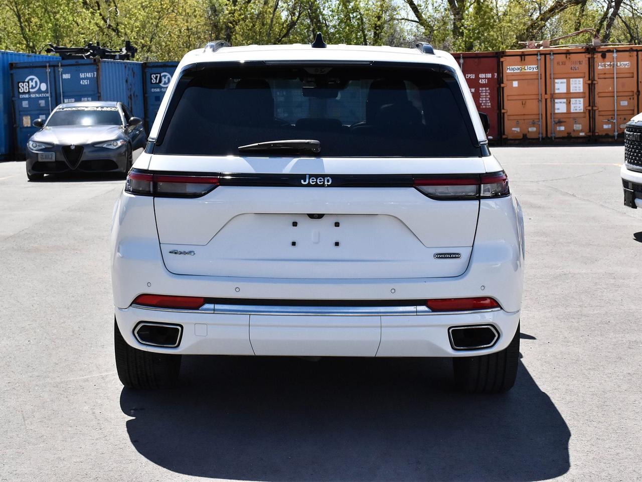 2023 Jeep Grand Cherokee Overland Photo