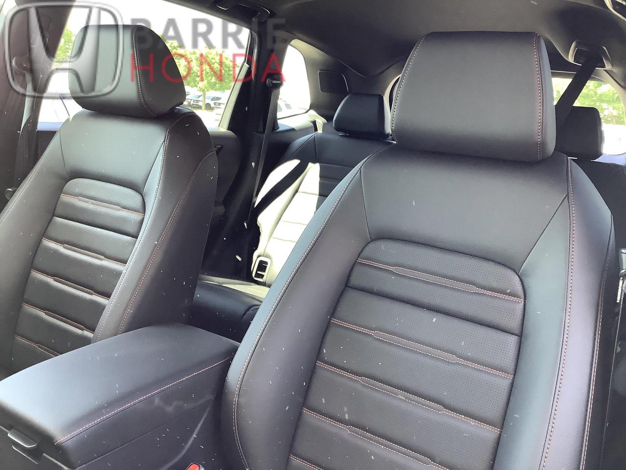 2026 Honda CR-V Hybrid Touring 4dr All-Wheel Drive Photo4