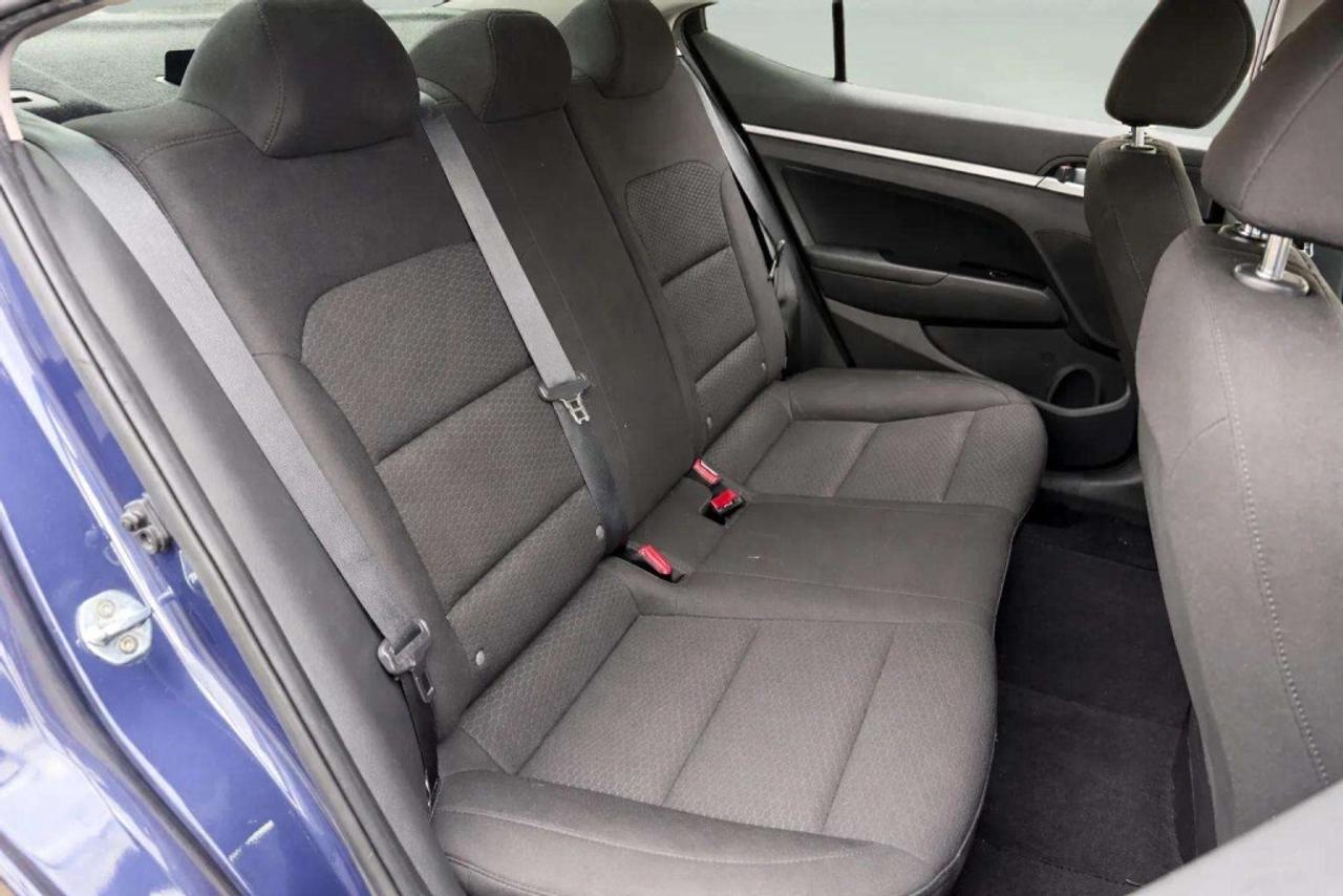 2020 Hyundai Elantra Preferred w/Sun & Safety Package Photo