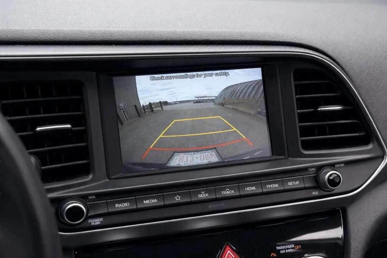 2020 Hyundai Elantra Preferred w/Sun & Safety Package Photo