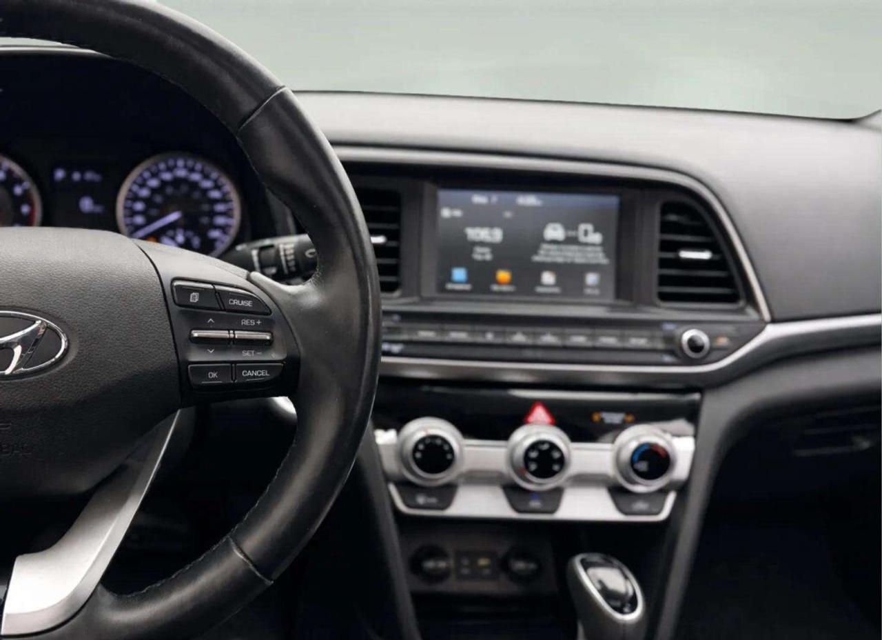 2020 Hyundai Elantra Preferred w/Sun & Safety Package Photo