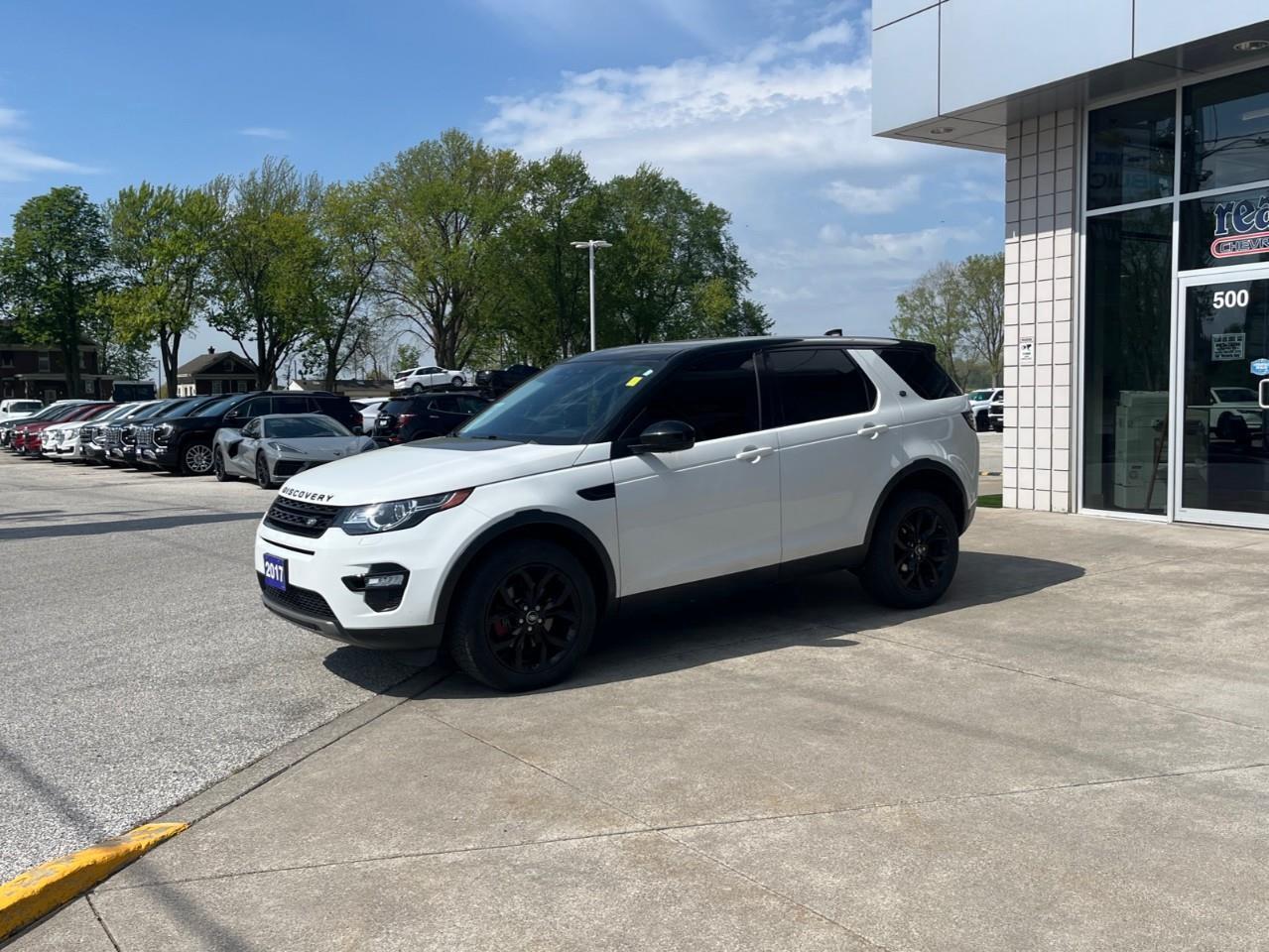 2017 Land Rover Discovery Sport  Photo