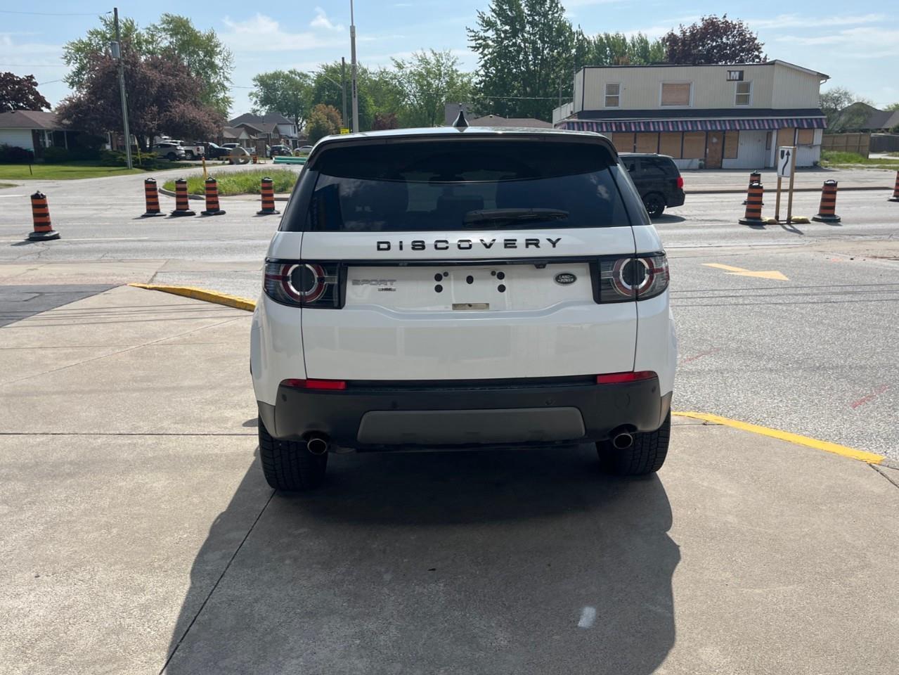 2017 Land Rover Discovery Sport  Photo