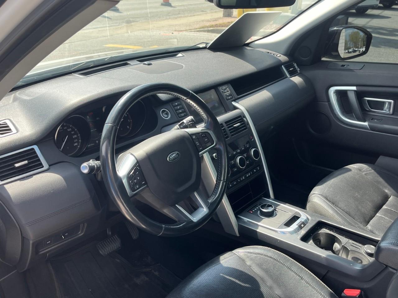 2017 Land Rover Discovery Sport  Photo