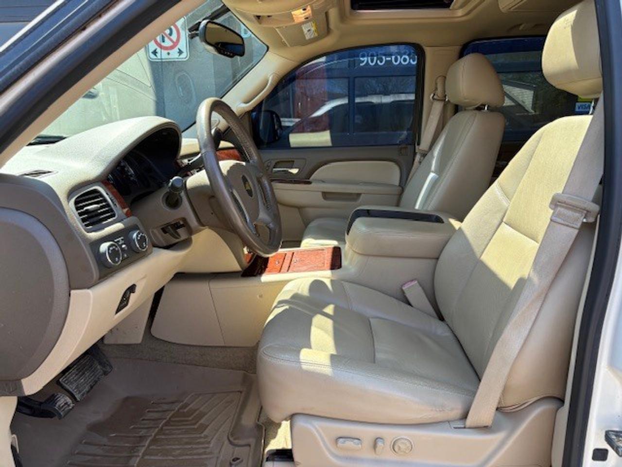 2013 Chevrolet Avalanche 4WD Crew Cab LTZ "BLACK DIAMOND", LOW KMS!! Photo