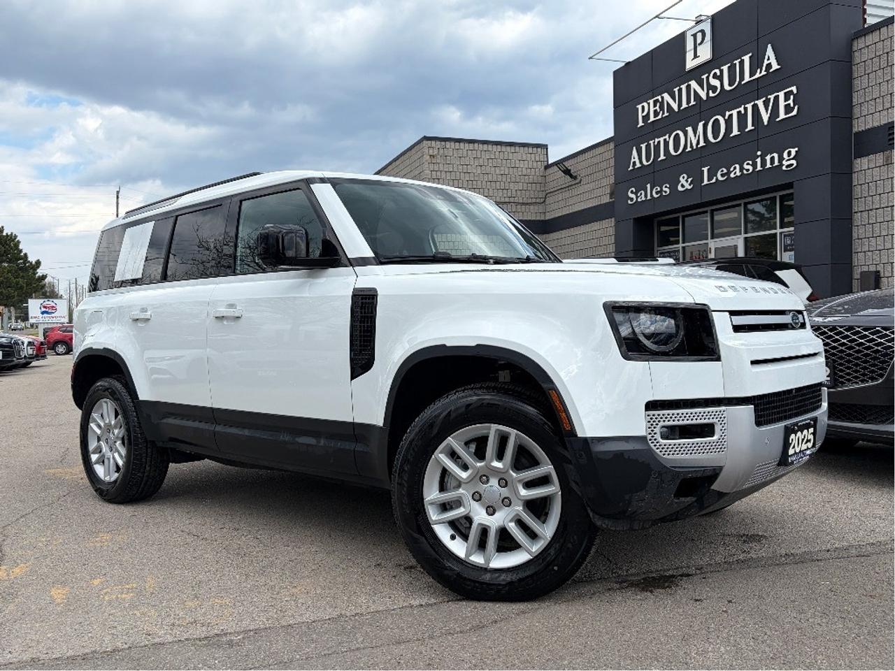 2025 Land Rover Defender S Photo