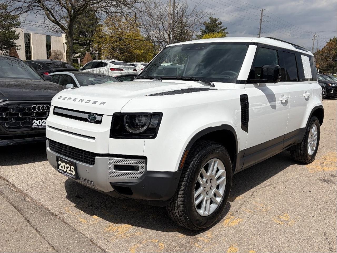 2025 Land Rover Defender S Photo