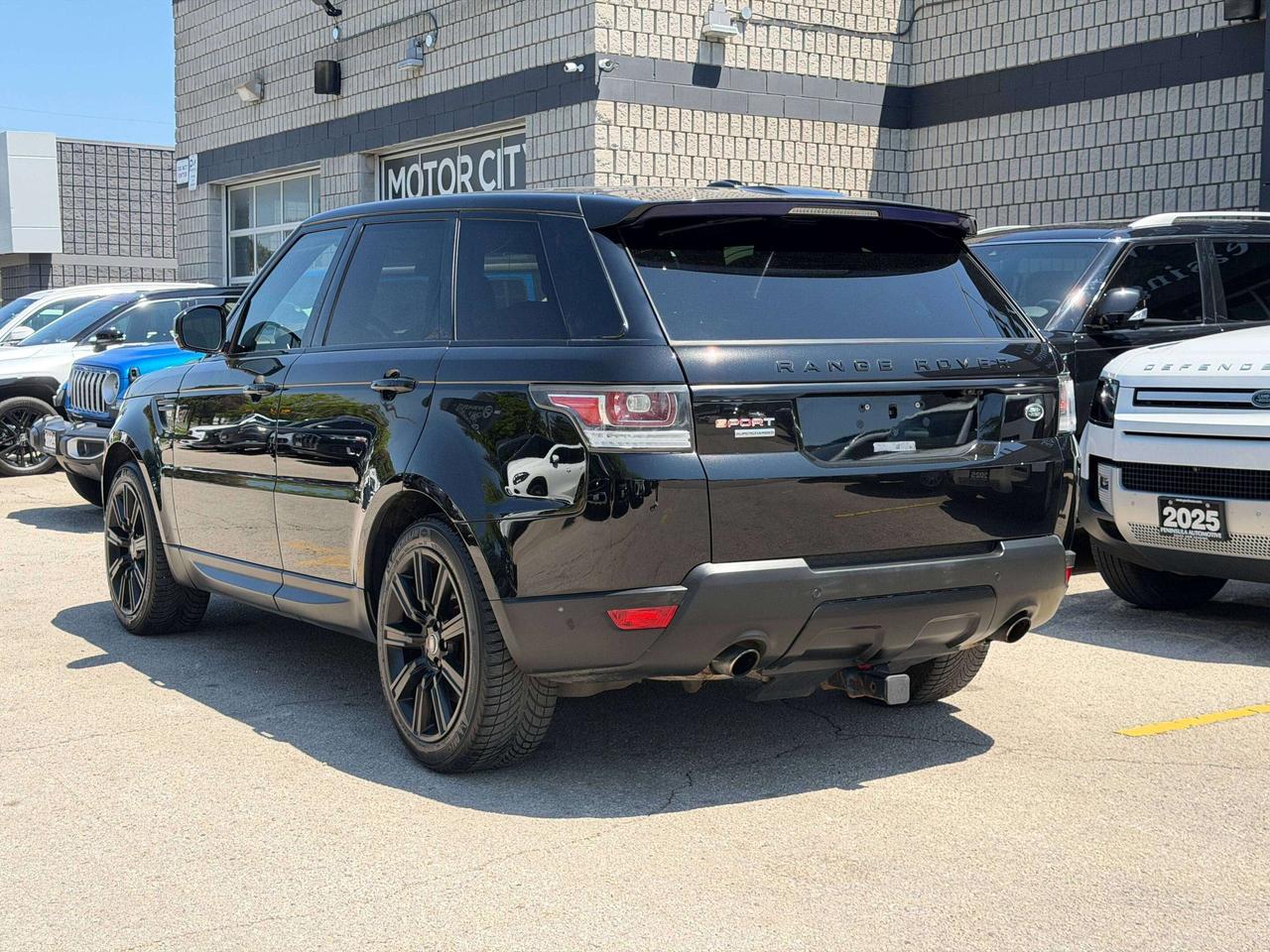 2016 Land Rover Range Rover Sport V8 SUPERCHARGED DYNAMIC, VENTED SEATS, HEADS UP ! Photo4