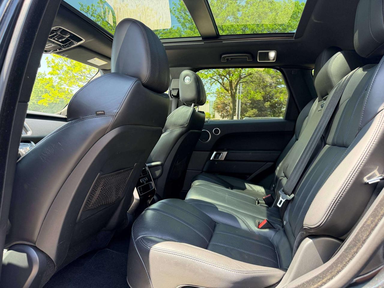 2016 Land Rover Range Rover Sport V8 SUPERCHARGED DYNAMIC, VENTED SEATS, HEADS UP ! Photo