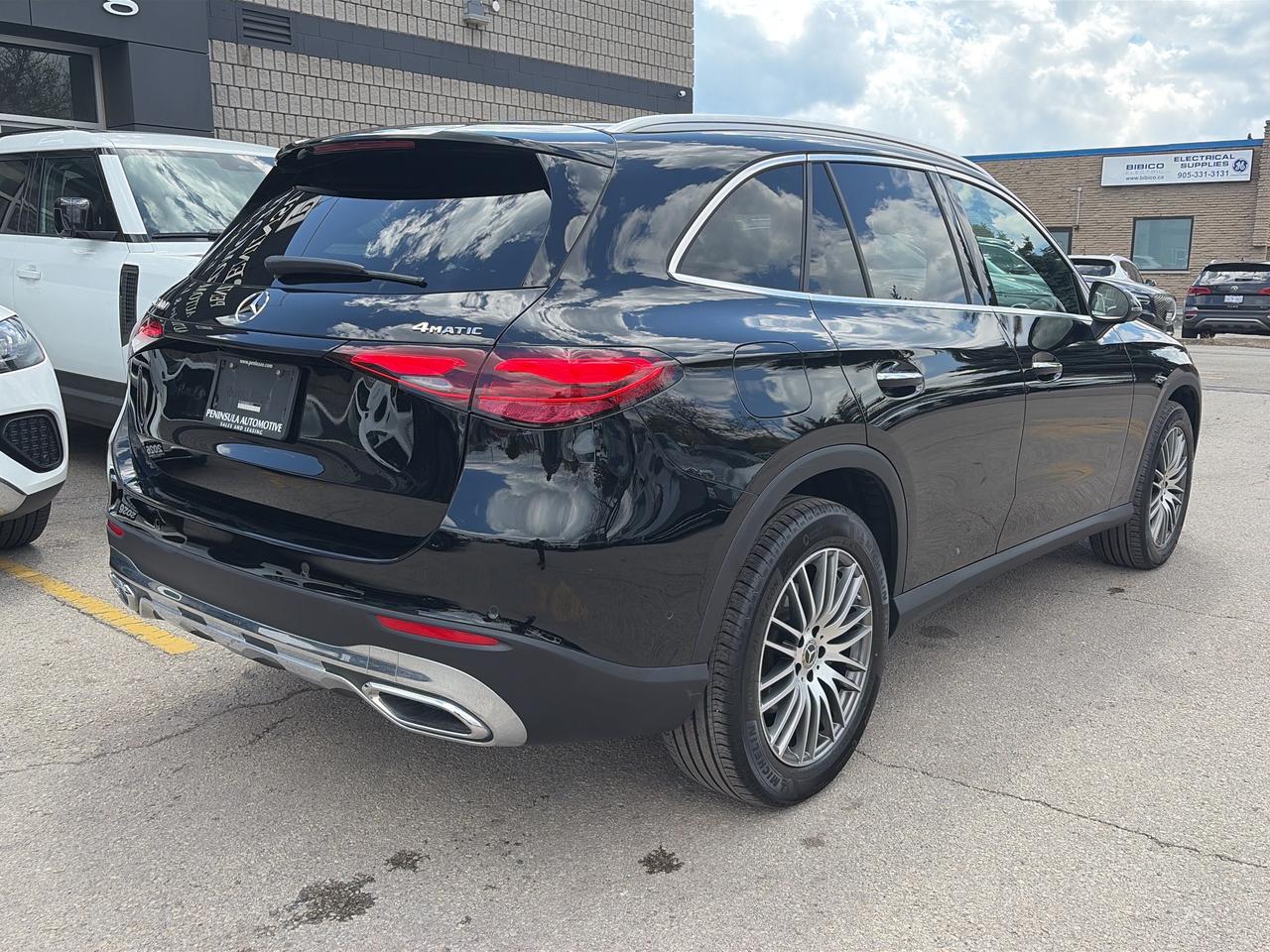 2025 Mercedes-Benz GLC BURMESTER SURROUND SOUND, DRIVERS ASSIST PKG, PANO Photo2