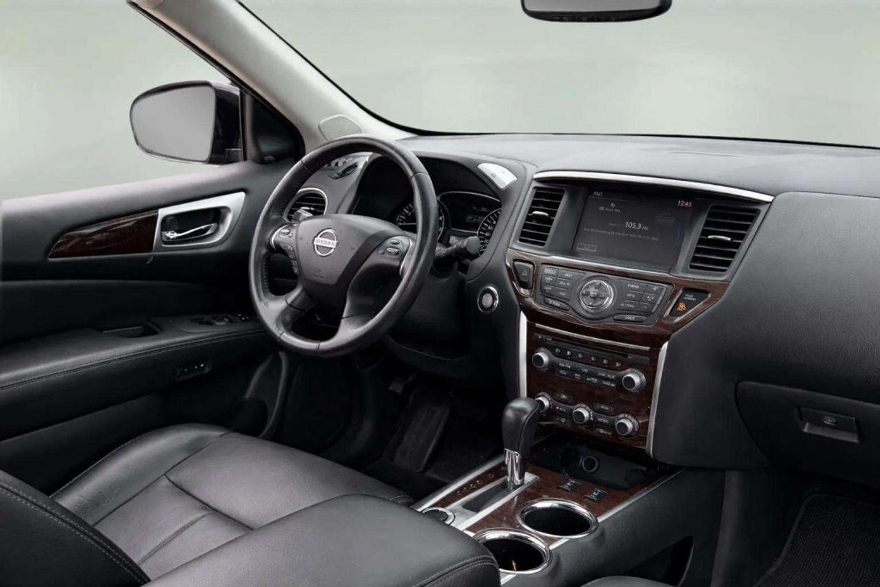 2015 Nissan Pathfinder 4WD  SL Photo