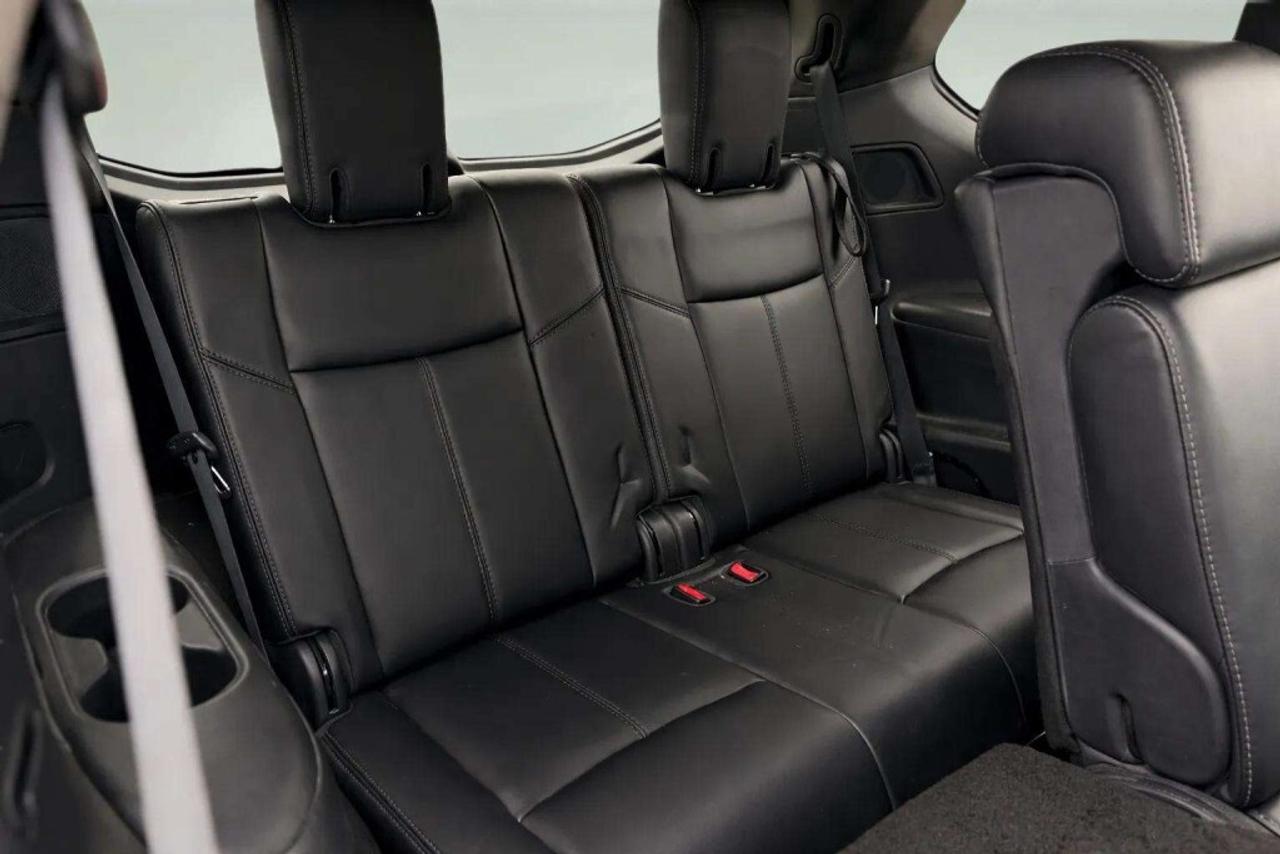 2015 Nissan Pathfinder 4WD  SL Photo