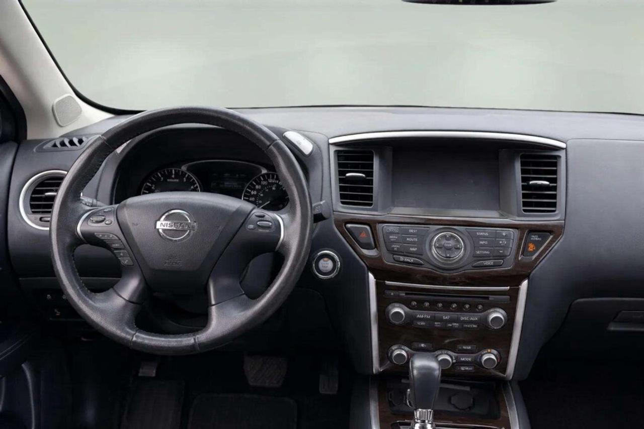 2015 Nissan Pathfinder 4WD  SL Photo