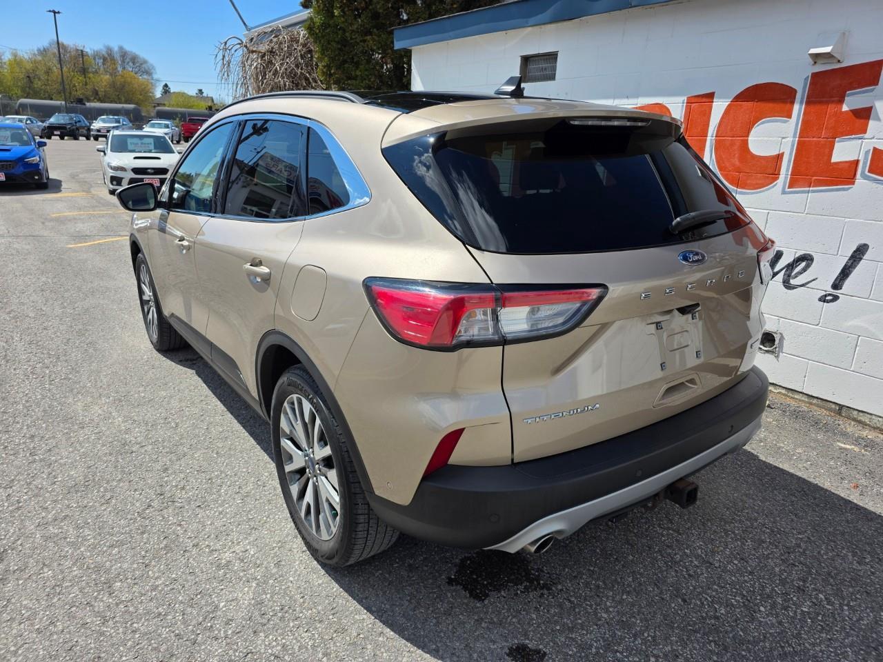 2020 Ford Escape Titanium 4dr All-Wheel Drive Photo