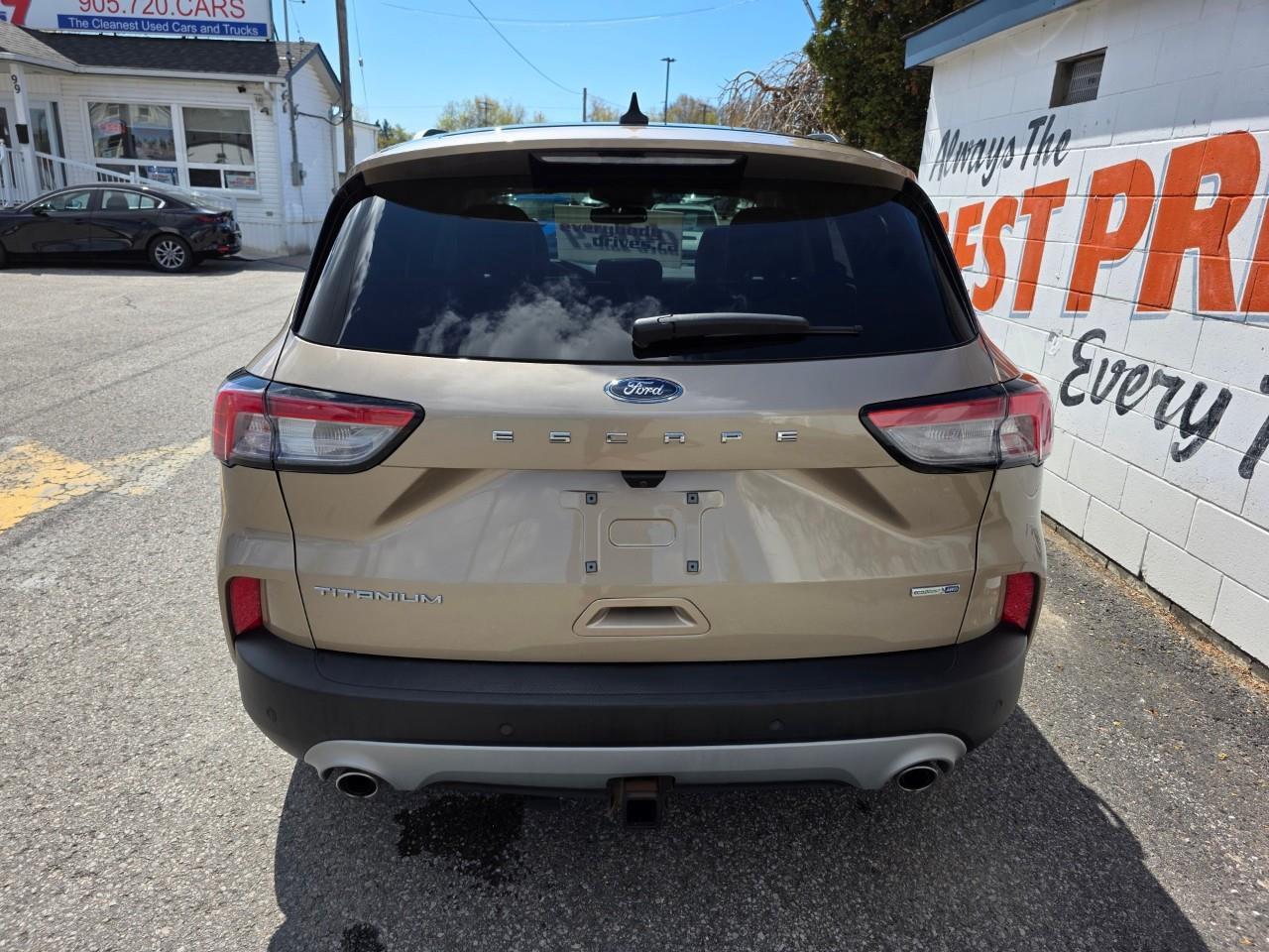 2020 Ford Escape Titanium 4dr All-Wheel Drive Photo
