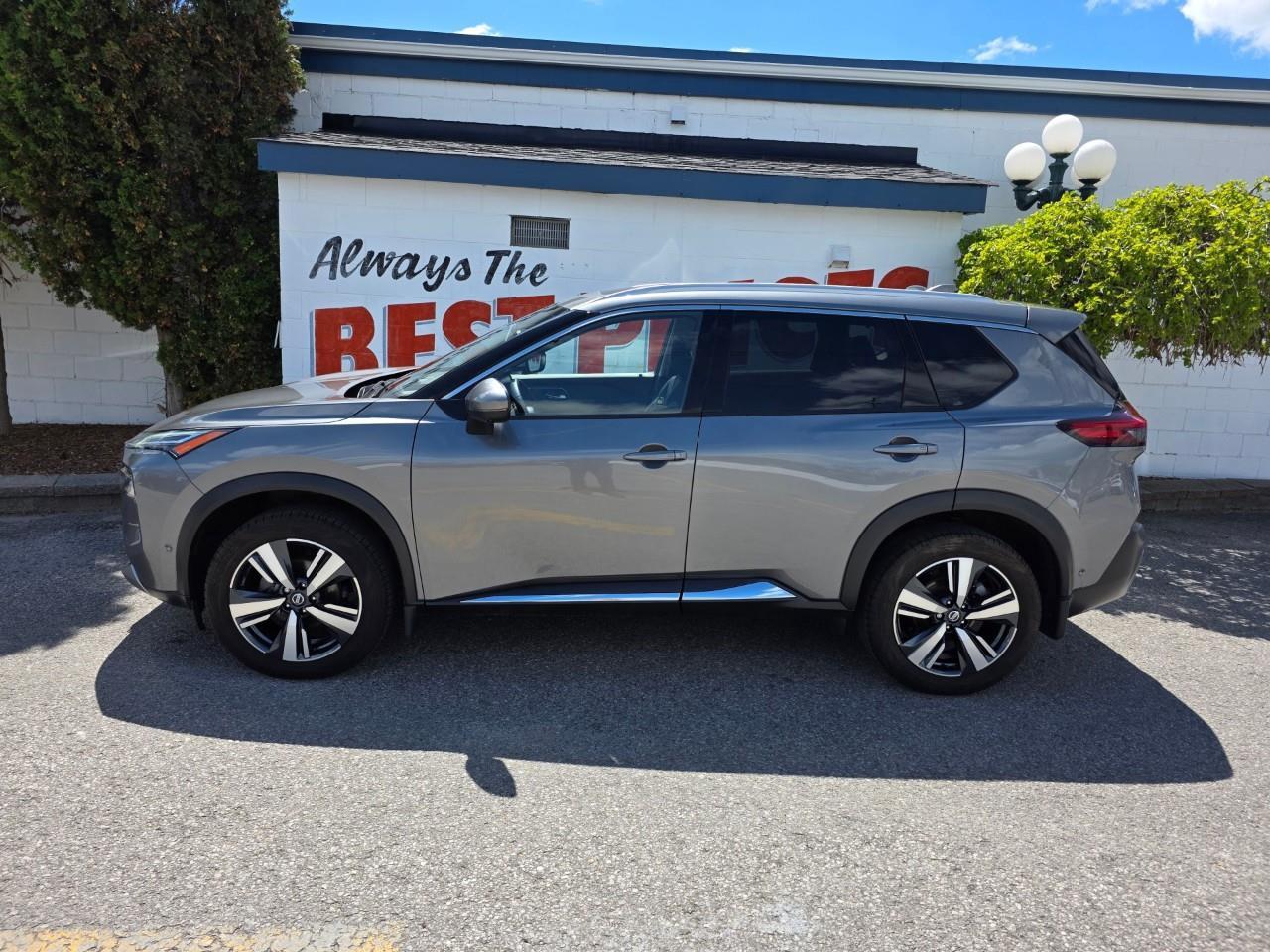 2021 Nissan Rogue Platinum 4dr All-Wheel Drive Photo4