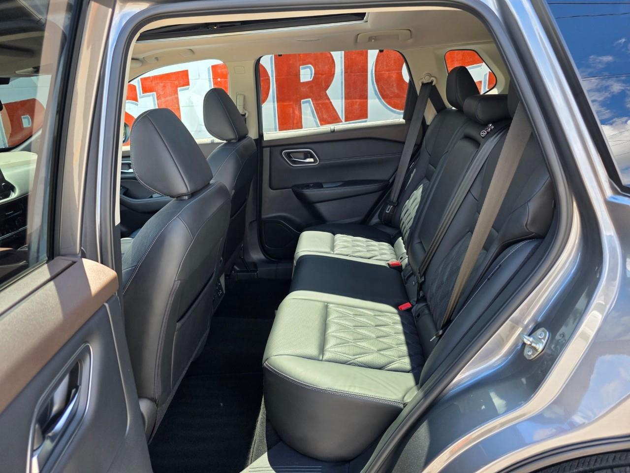 2021 Nissan Rogue Platinum 4dr All-Wheel Drive Photo