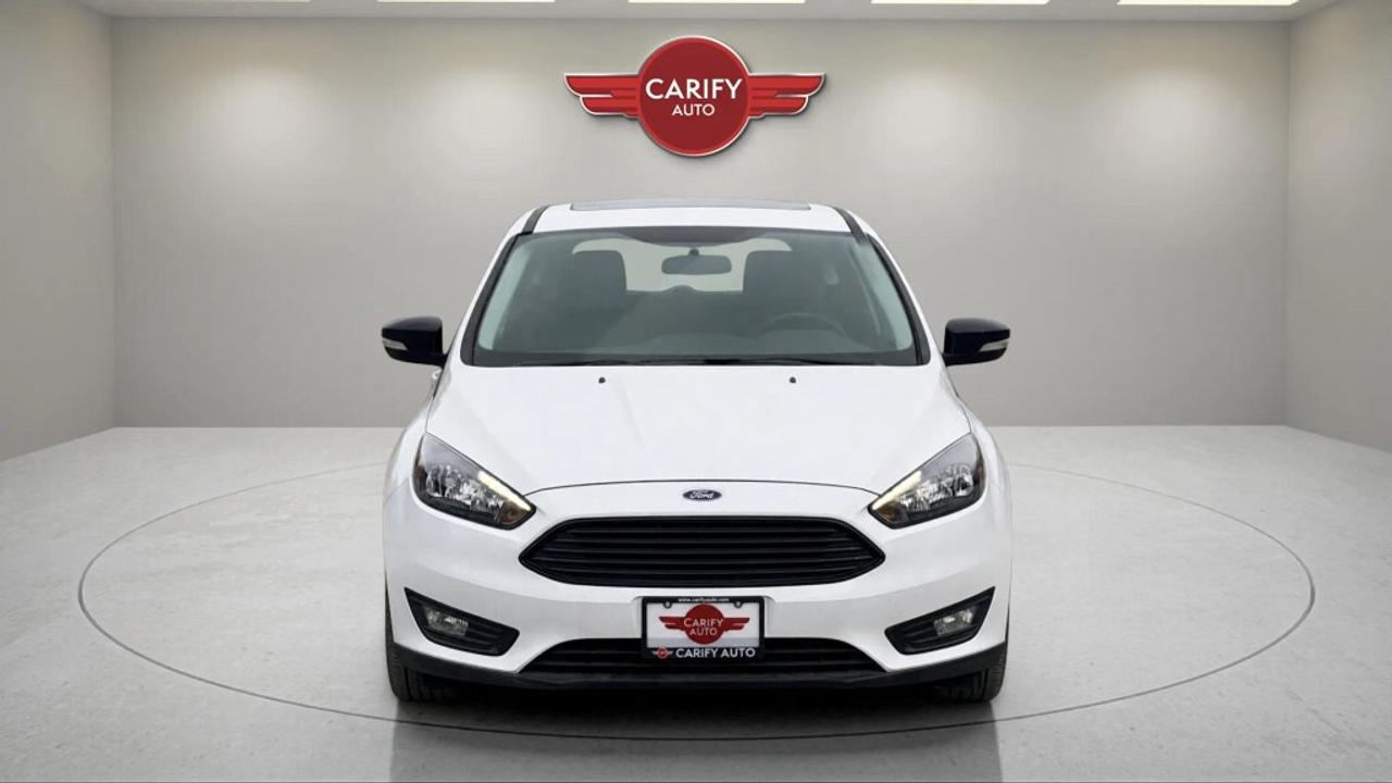 2017 Ford Focus SEL Photo