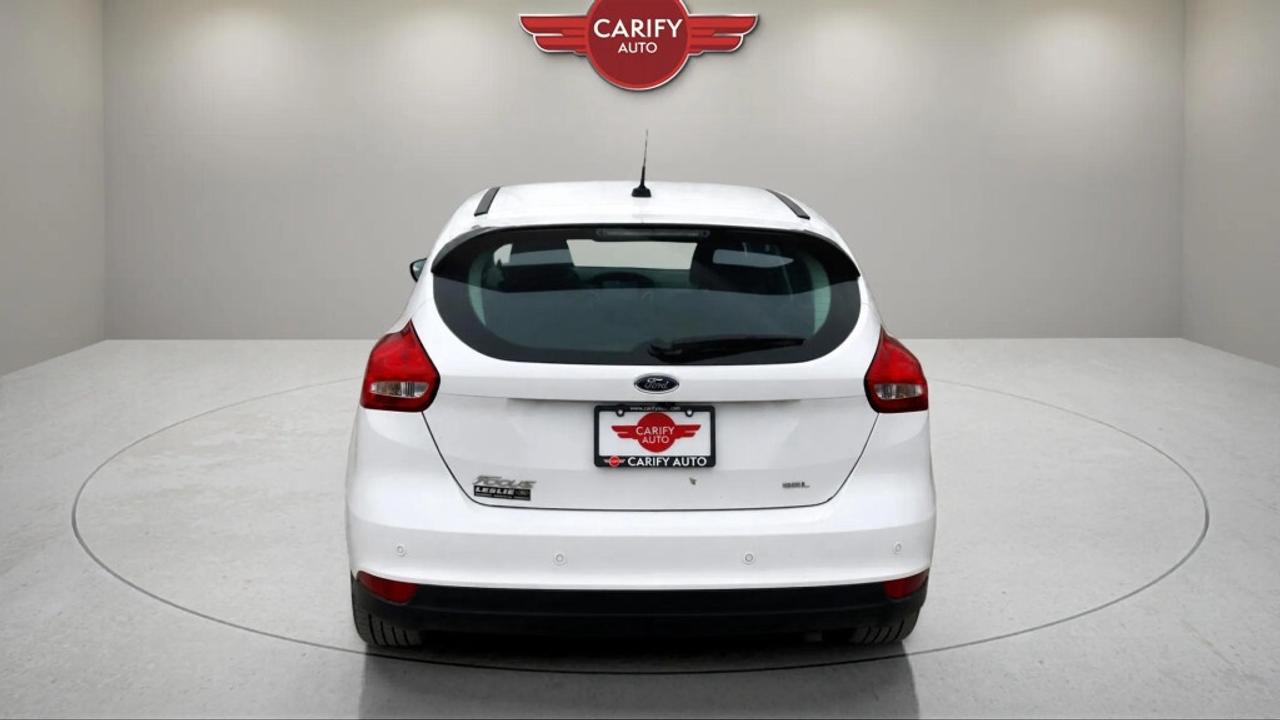 2017 Ford Focus SEL Photo