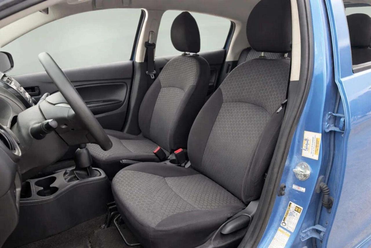 2015 Mitsubishi Mirage ES Hatchback CVT Photo