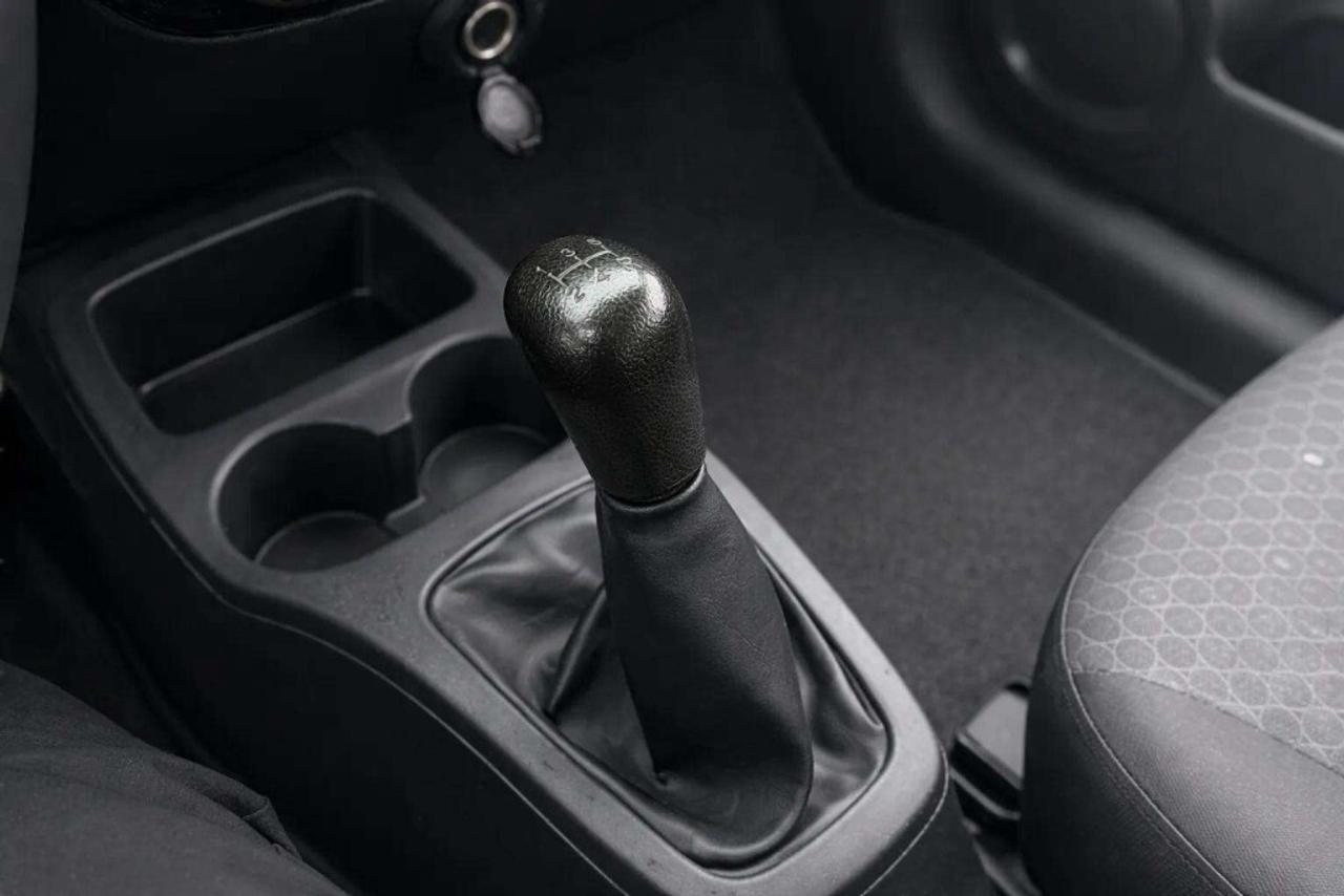2015 Mitsubishi Mirage ES Hatchback CVT Photo