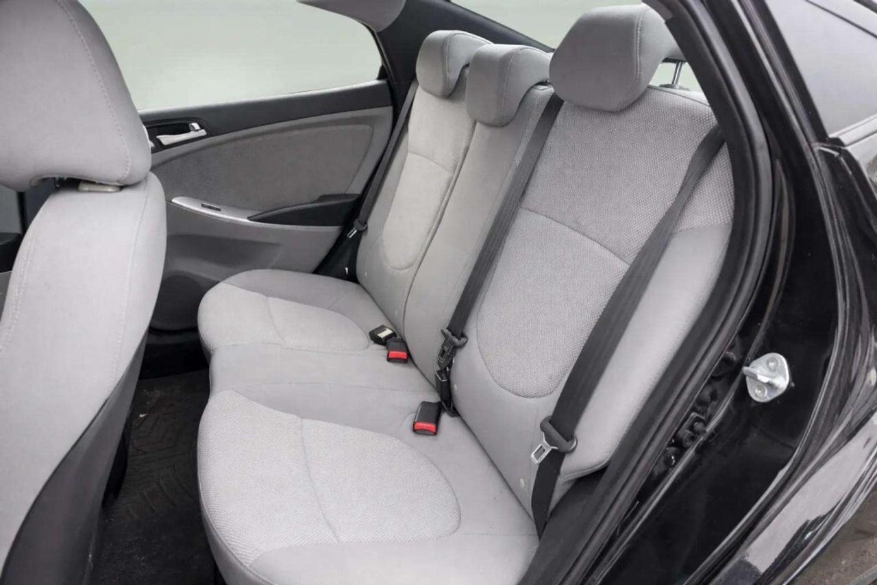 2014 Hyundai Accent Sedan Automatic GL Photo