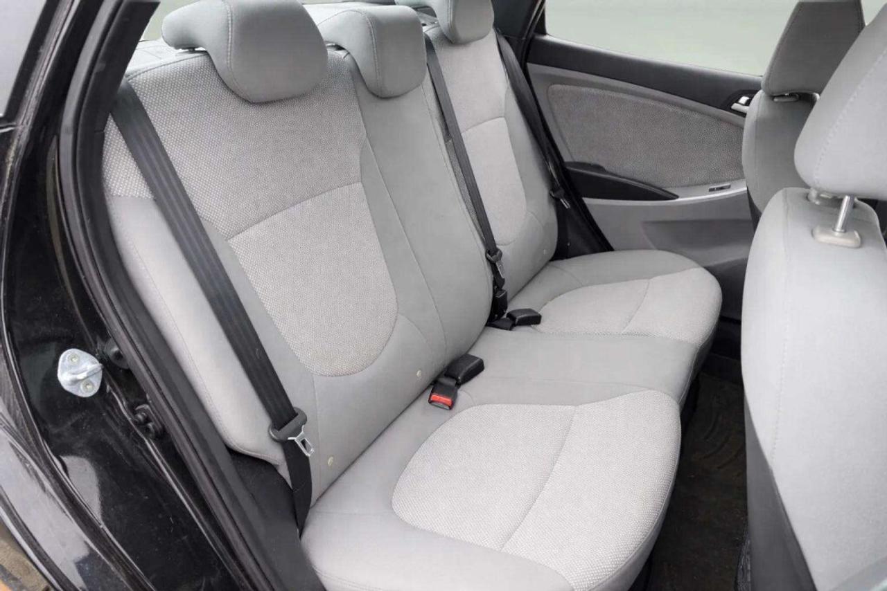 2014 Hyundai Accent Sedan Automatic GL Photo