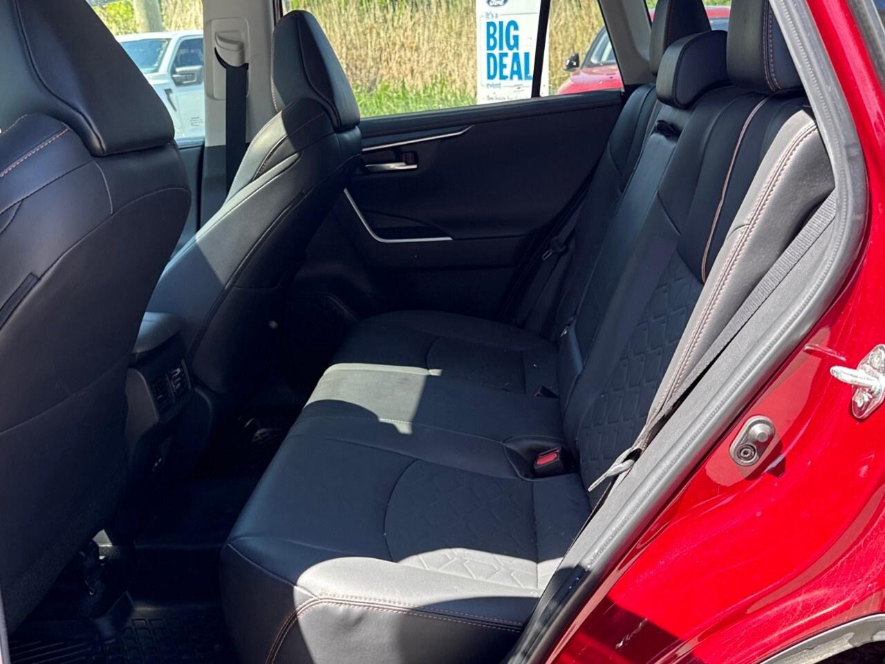 2022 Toyota RAV4 TRAIL   MOONROOF   POWER LIFTGATE Photo