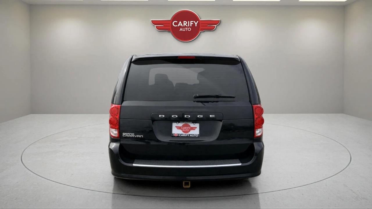 2015 Dodge Grand Caravan SXT Photo