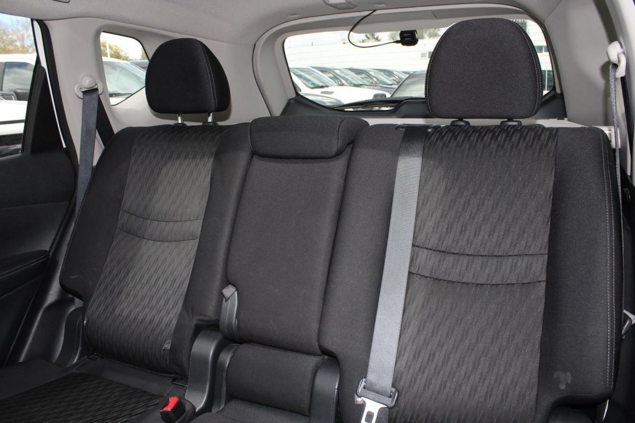 2019 Nissan Rogue SV  Gps SiriusXM Moonroof BkpCam HtdSeats ParkingS Photo