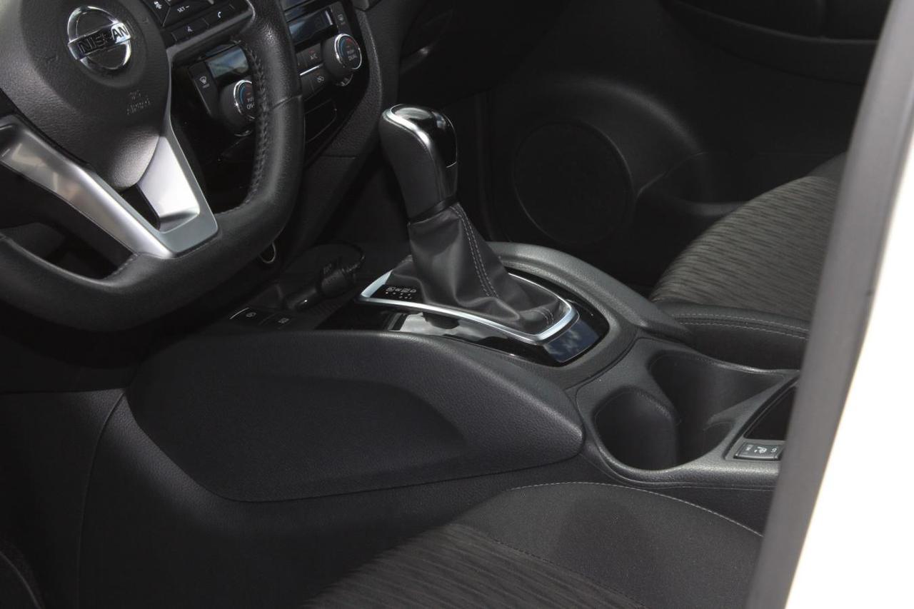 2019 Nissan Rogue SV  Gps SiriusXM Moonroof BkpCam HtdSeats ParkingS Photo