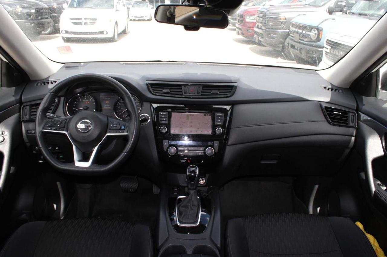 2019 Nissan Rogue SV  Gps SiriusXM Moonroof BkpCam HtdSeats ParkingS Photo