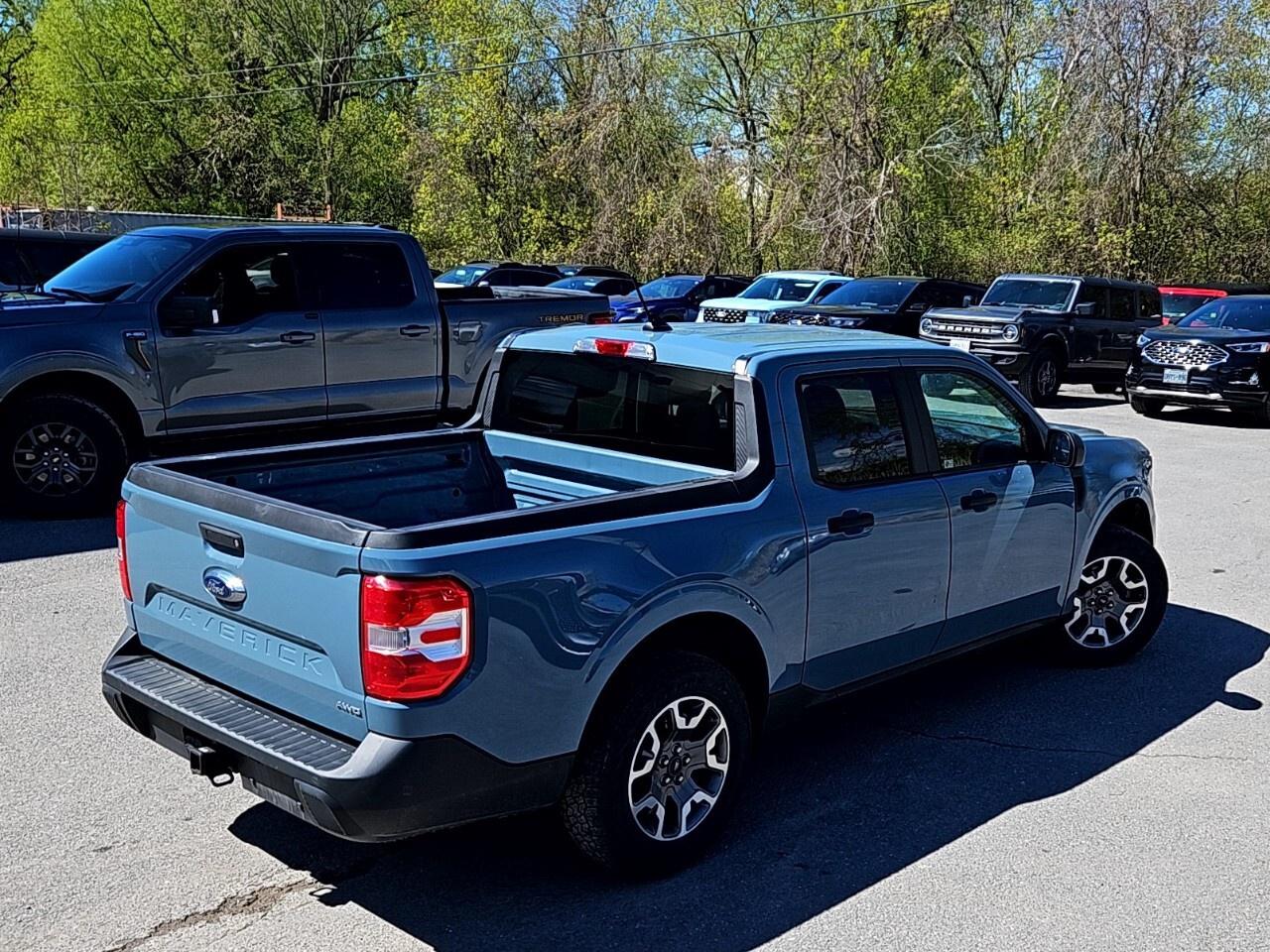 2022 Ford Maverick XL   AWD   4K TOW PKG Photo