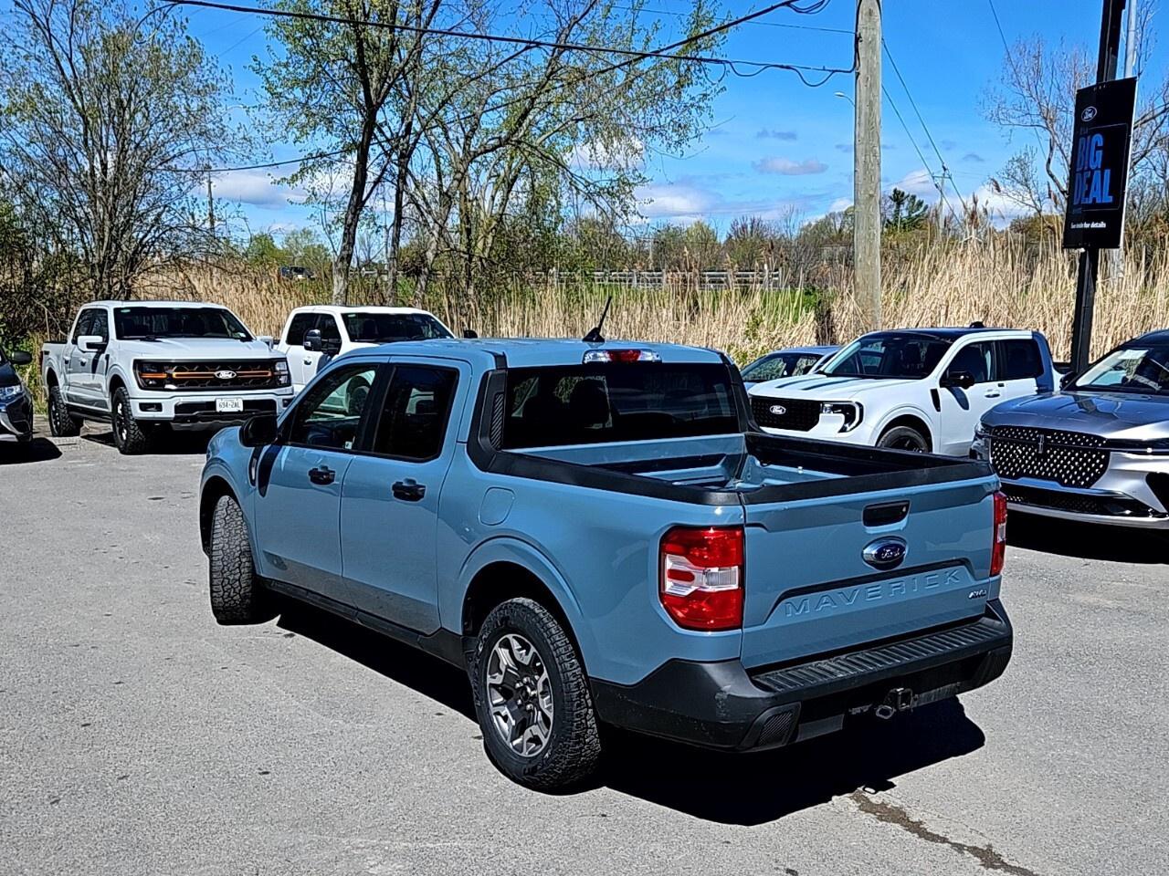 2022 Ford Maverick XL   AWD   4K TOW PKG Photo