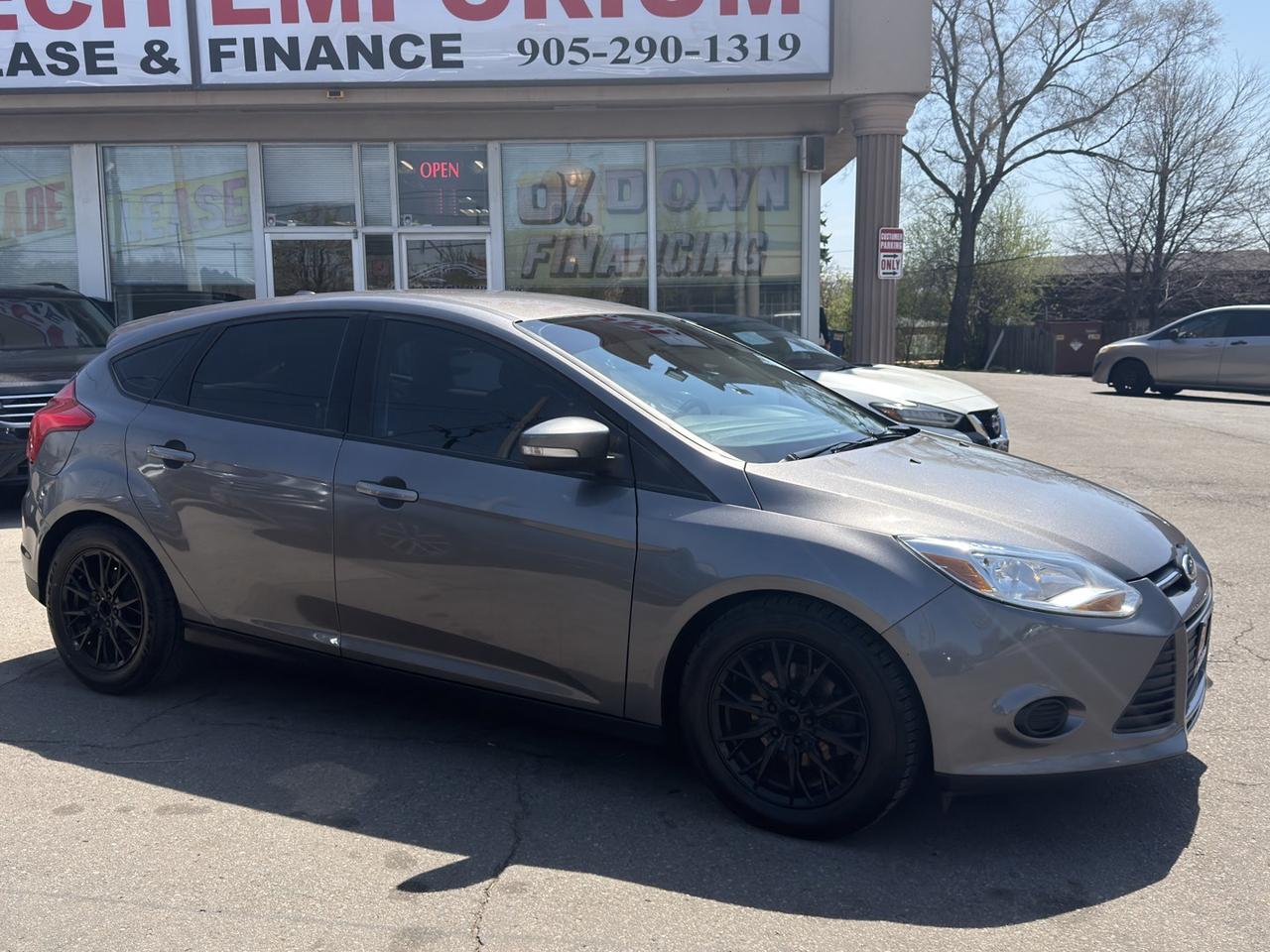 2014 Ford Focus SE   Heated Seats   Carplay + Android Auto   Cruis Photo