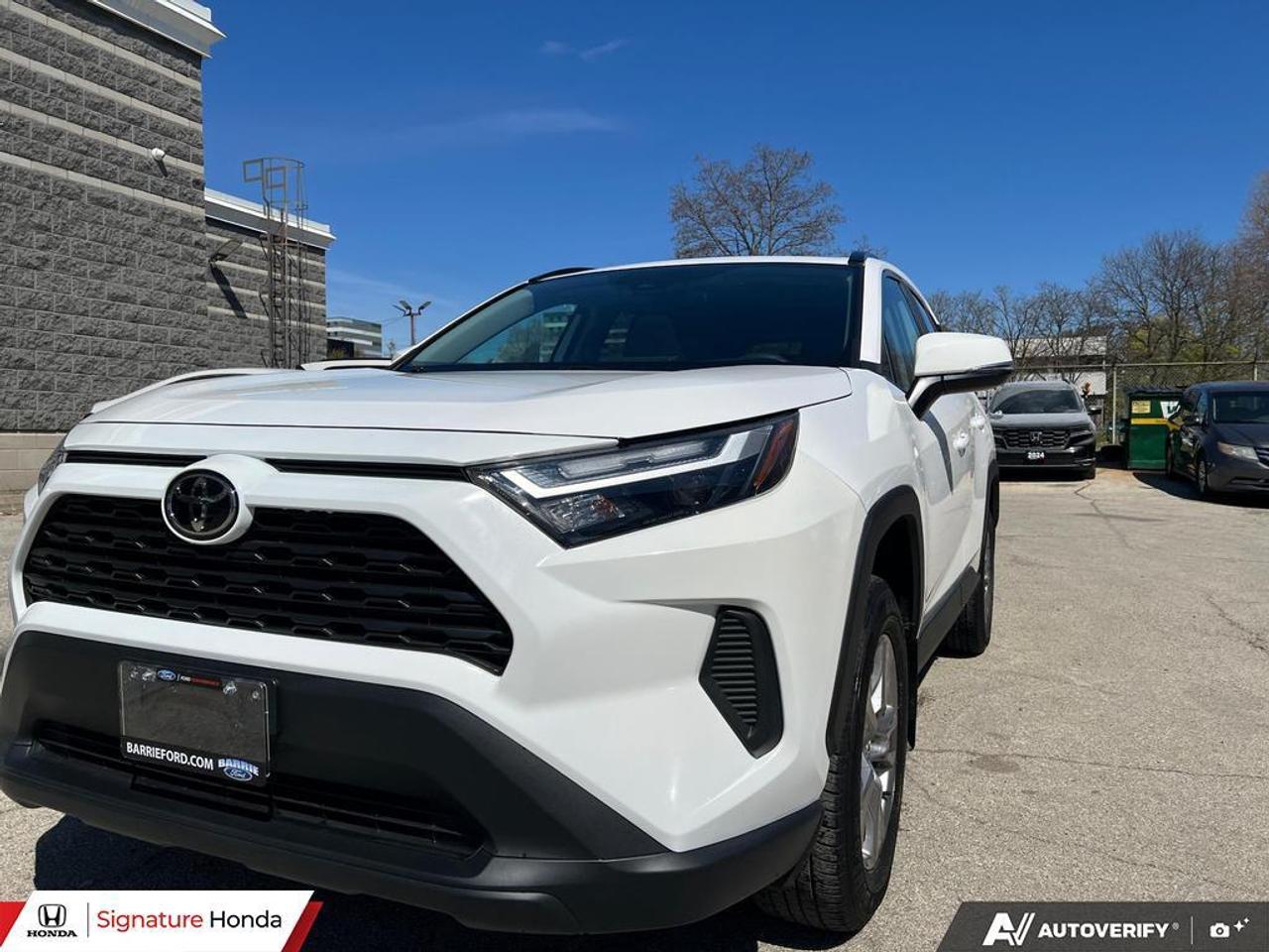 2025 Toyota RAV4 XLE Photo